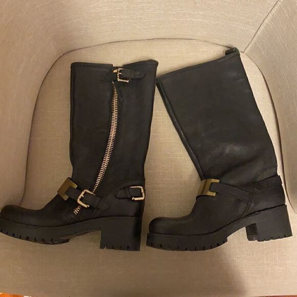 Knee boots - Picture 3 of 8